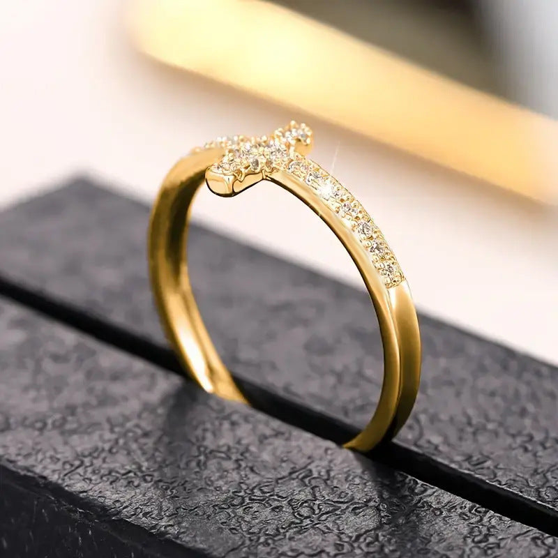 Copper-gold-plated Fashion Ring With Zircon Inlays