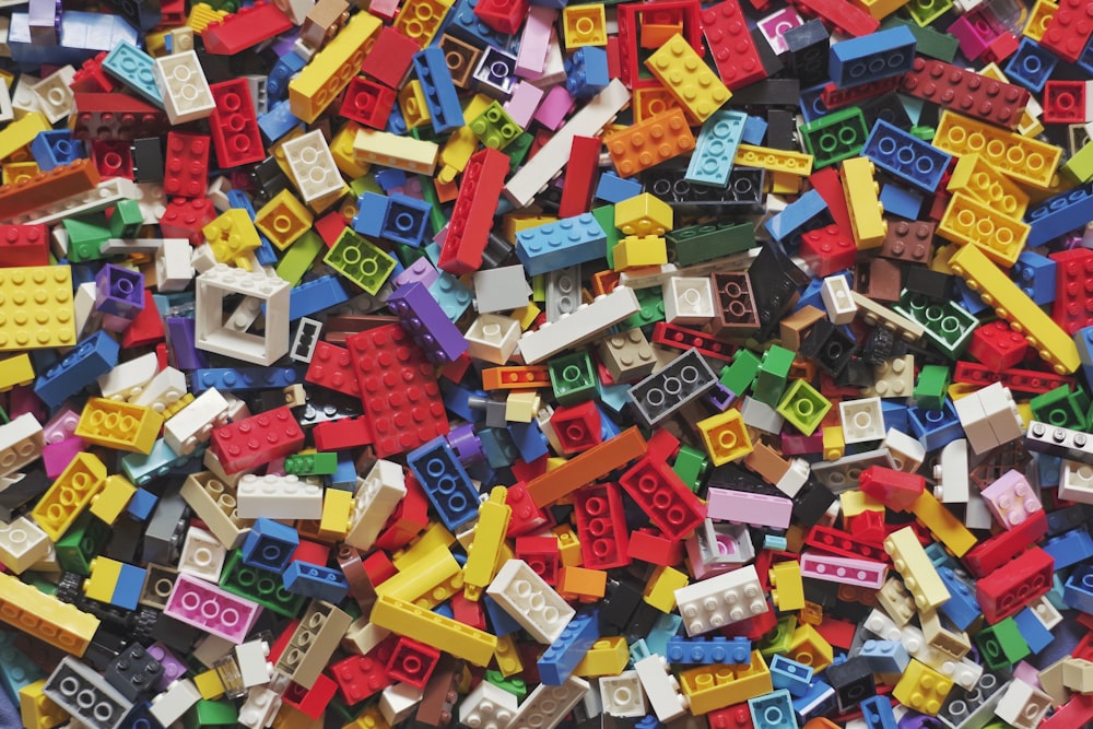 60-Piece Magnetic Building Tile Set