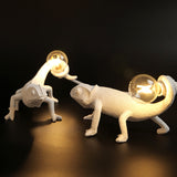 Nordic lizard Night light modern Cute LED Resin chameleon table lamp home deco