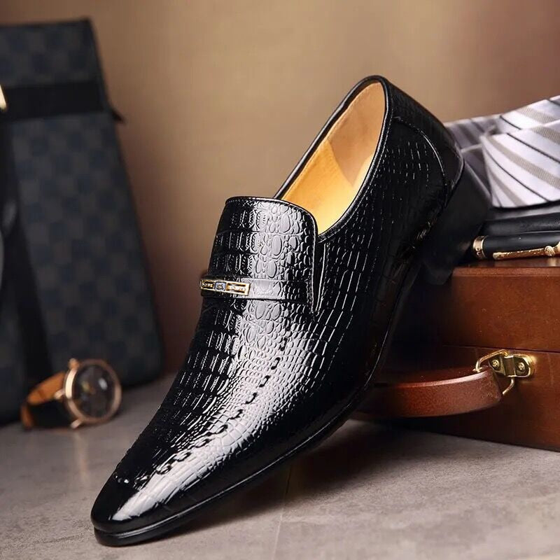 2022 New Men Casual Classic Low-Cut Embossed Leather Loafers Plus Size 38-48 Shoes