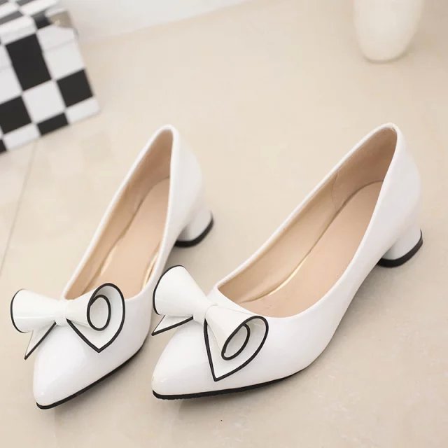 Ladies low heel shoes