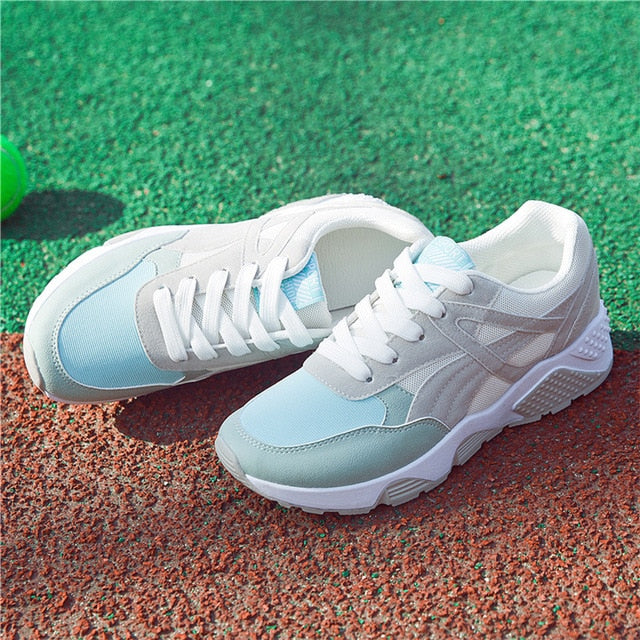 Women Sneakers Breathable Outdoor Walking Shoes