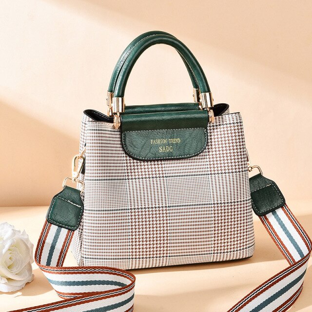 Trendy British Plaid Handbag with a Stylish Simple Stiletto