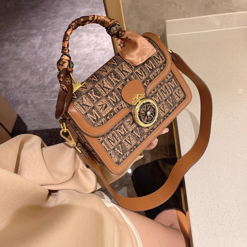 Women Vintage Luxury Handbag Flap Tide Bag